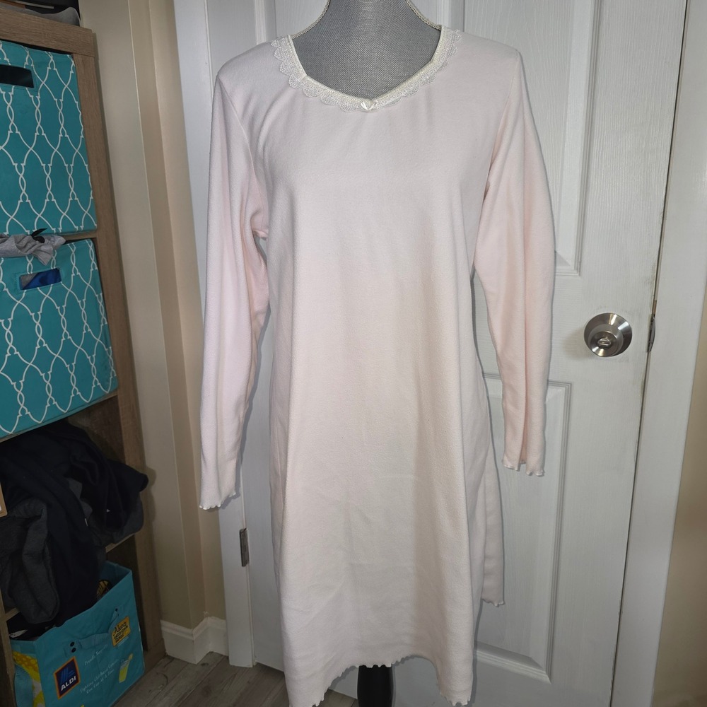 Earth Angels Pink Fleece Nightgown Lace Trim Long Sleeve Medium 112-0782